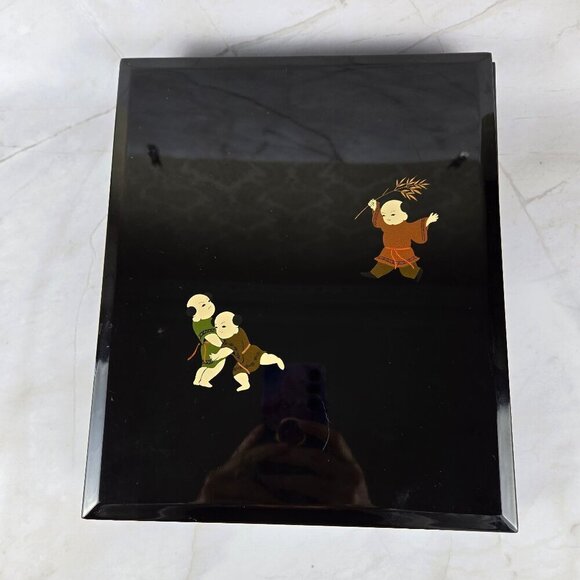 Japanese Lacquered Ryoshibako (Document) Box Children Playing Black Vintage - Picture 1 of 9